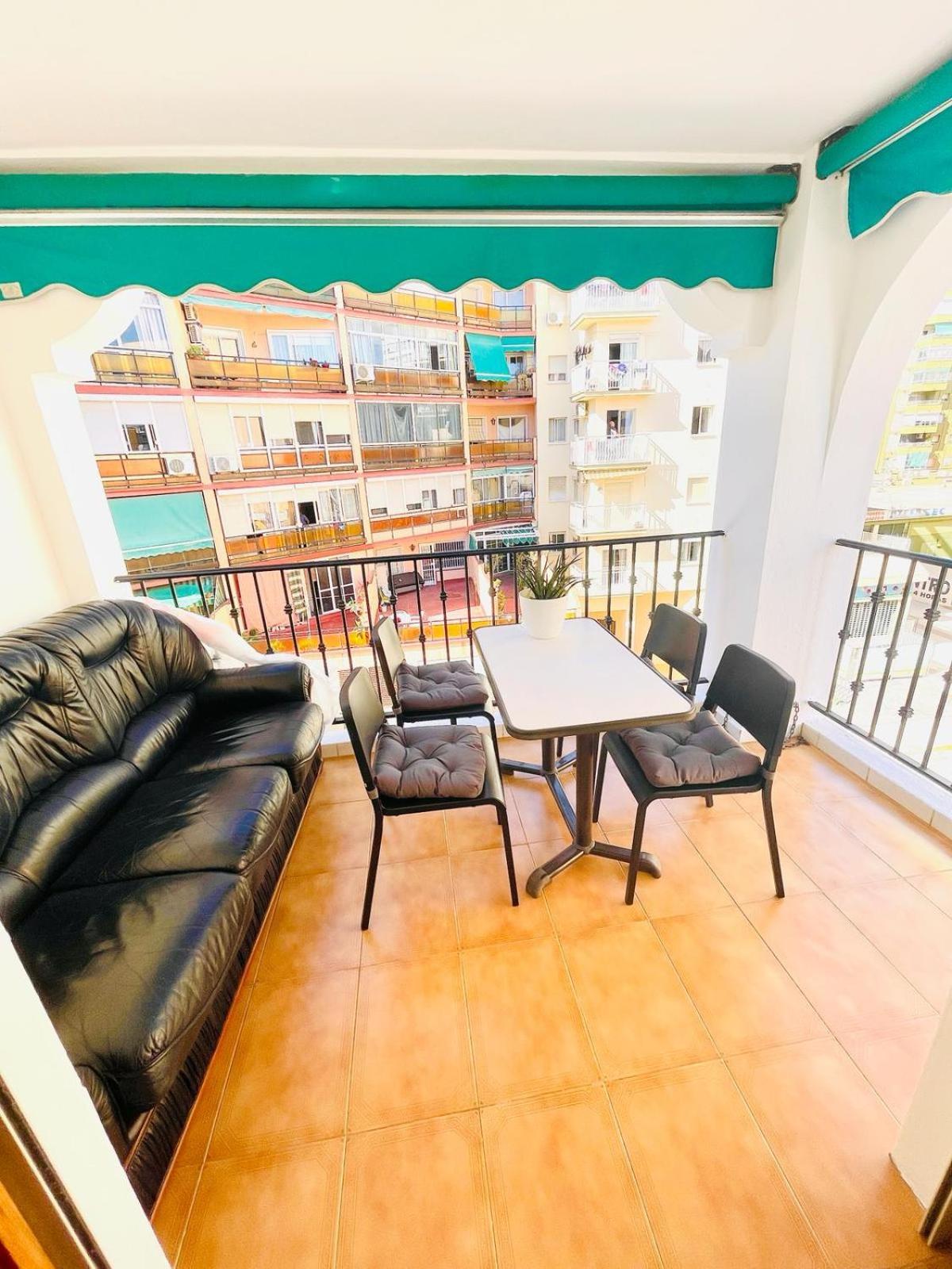 Apartamento Centro Torremolinos Con Solarium Dış mekan fotoğraf
